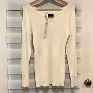 Pina Rossi cold shoulder keyhole top. Size L. NWT